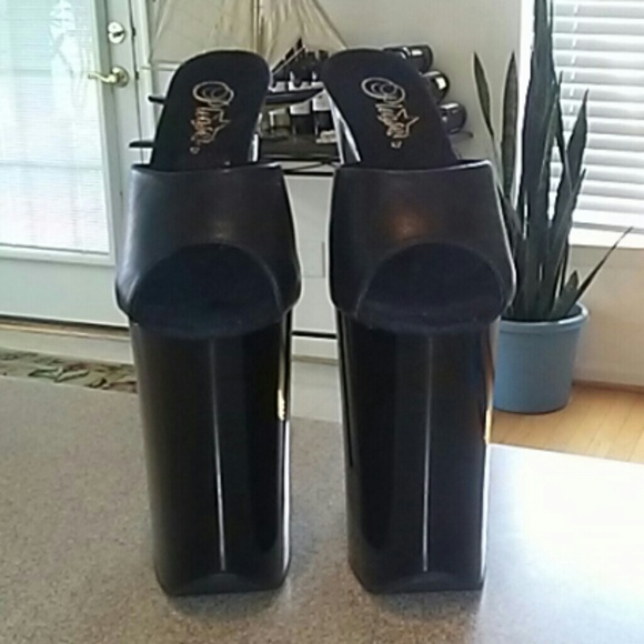 Pleaser Infinity platform stripper heels - Picture 4 of 7